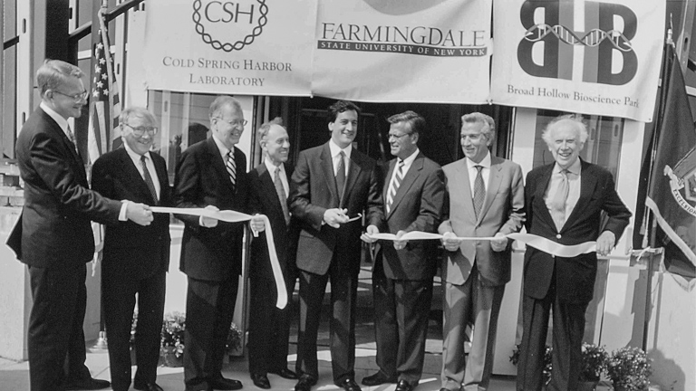 photo of a ribbon cutting ceremony at State University of Farmingdale New York