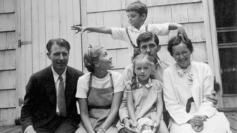 photo of Zwemer family